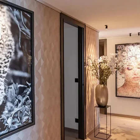 Apartment 1973 - Luxurious Waterfront Croisette *